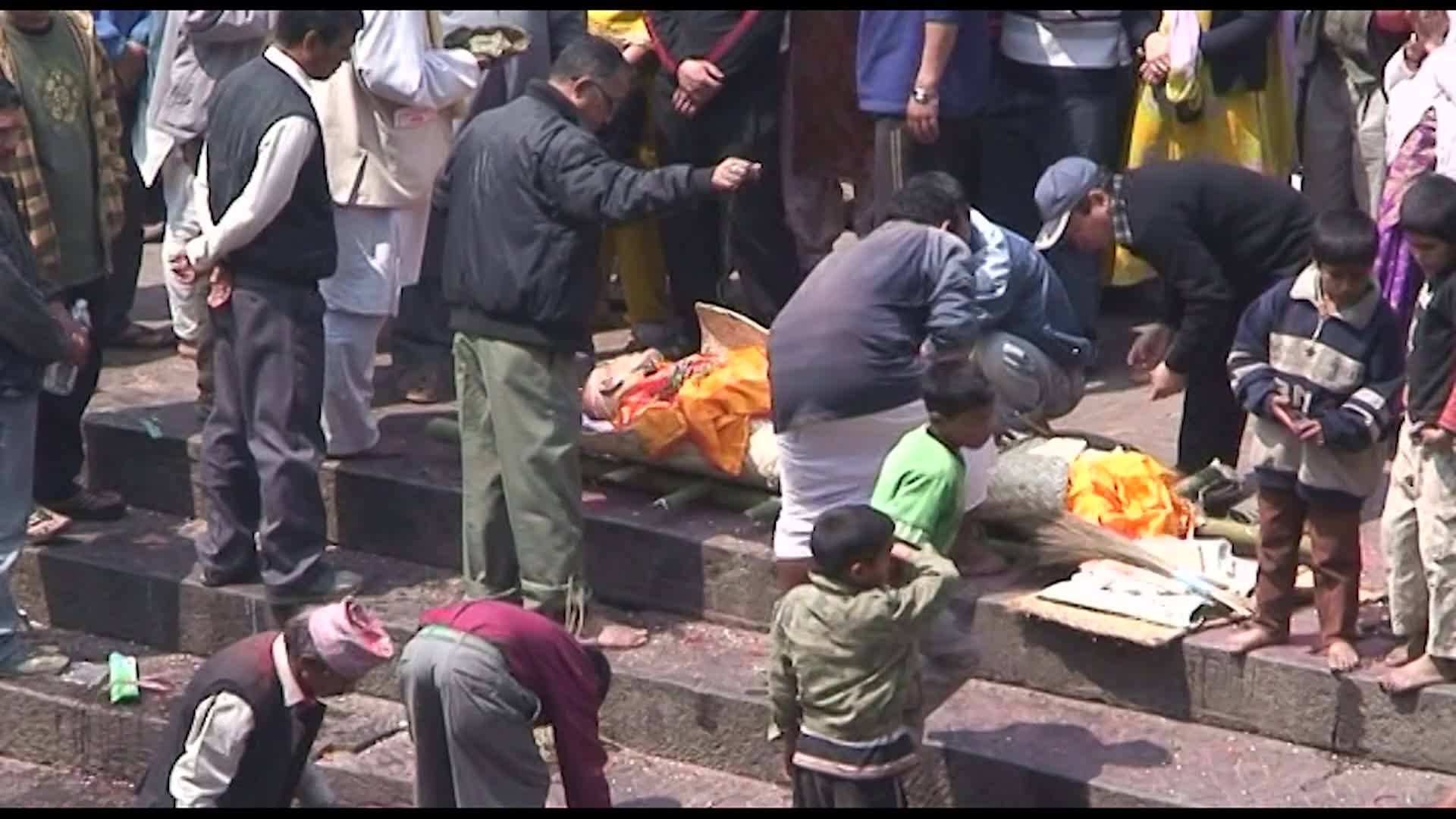 Thumbnail image for 3-Minute Adventures: Pashupatinath - Hindu Death Rituals