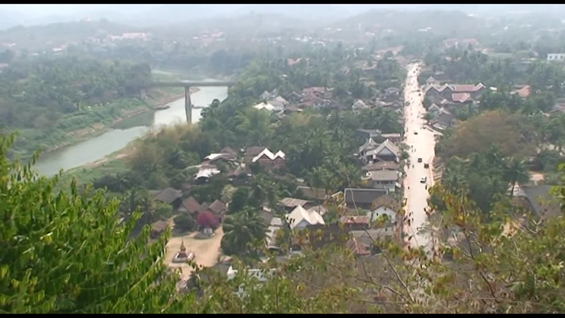Thumbnail image for 3-Minute Adventures: Temples of Louang Prabang, Laos