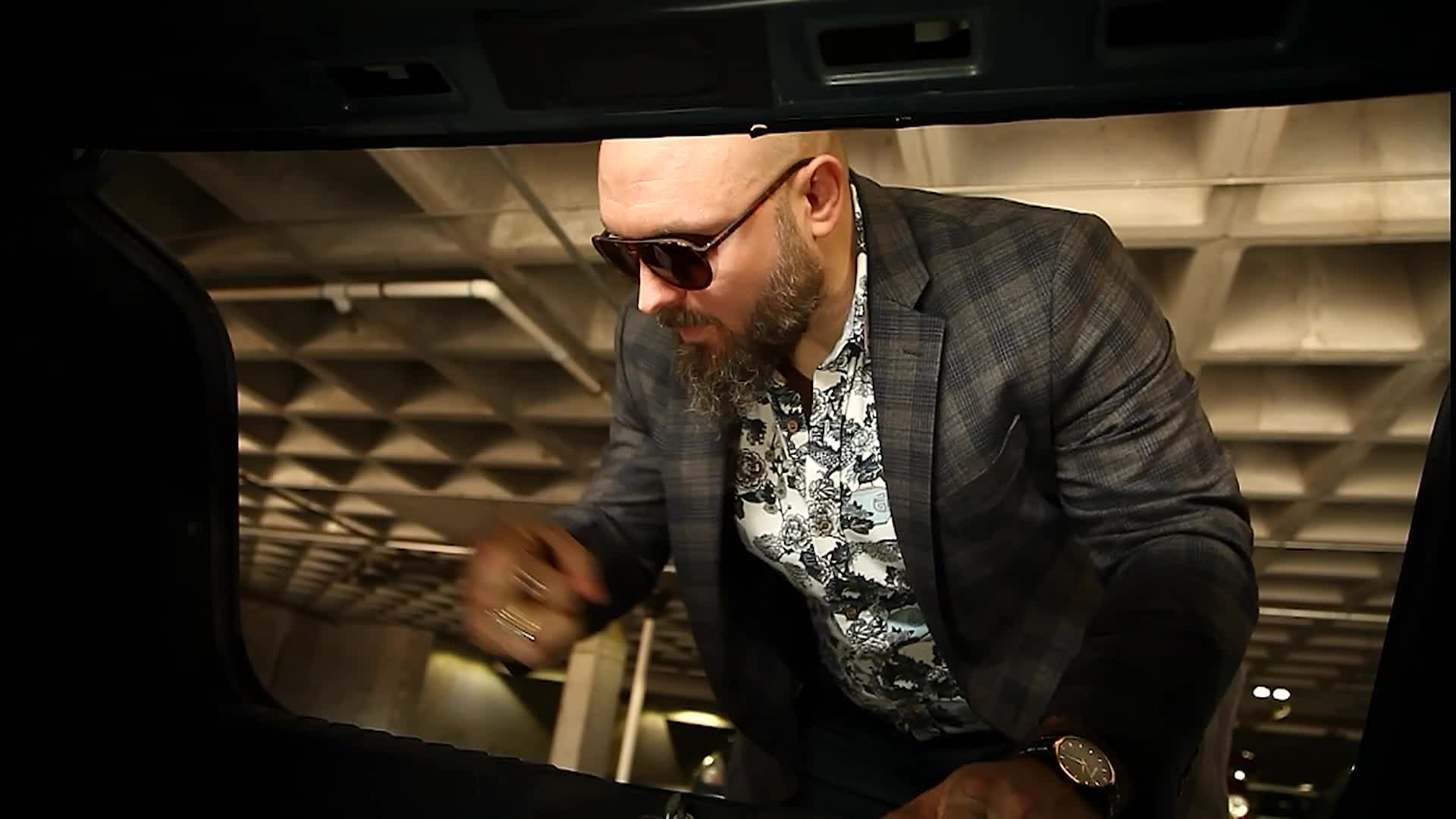 Bongo Boy TV: FALL INTO SPACE