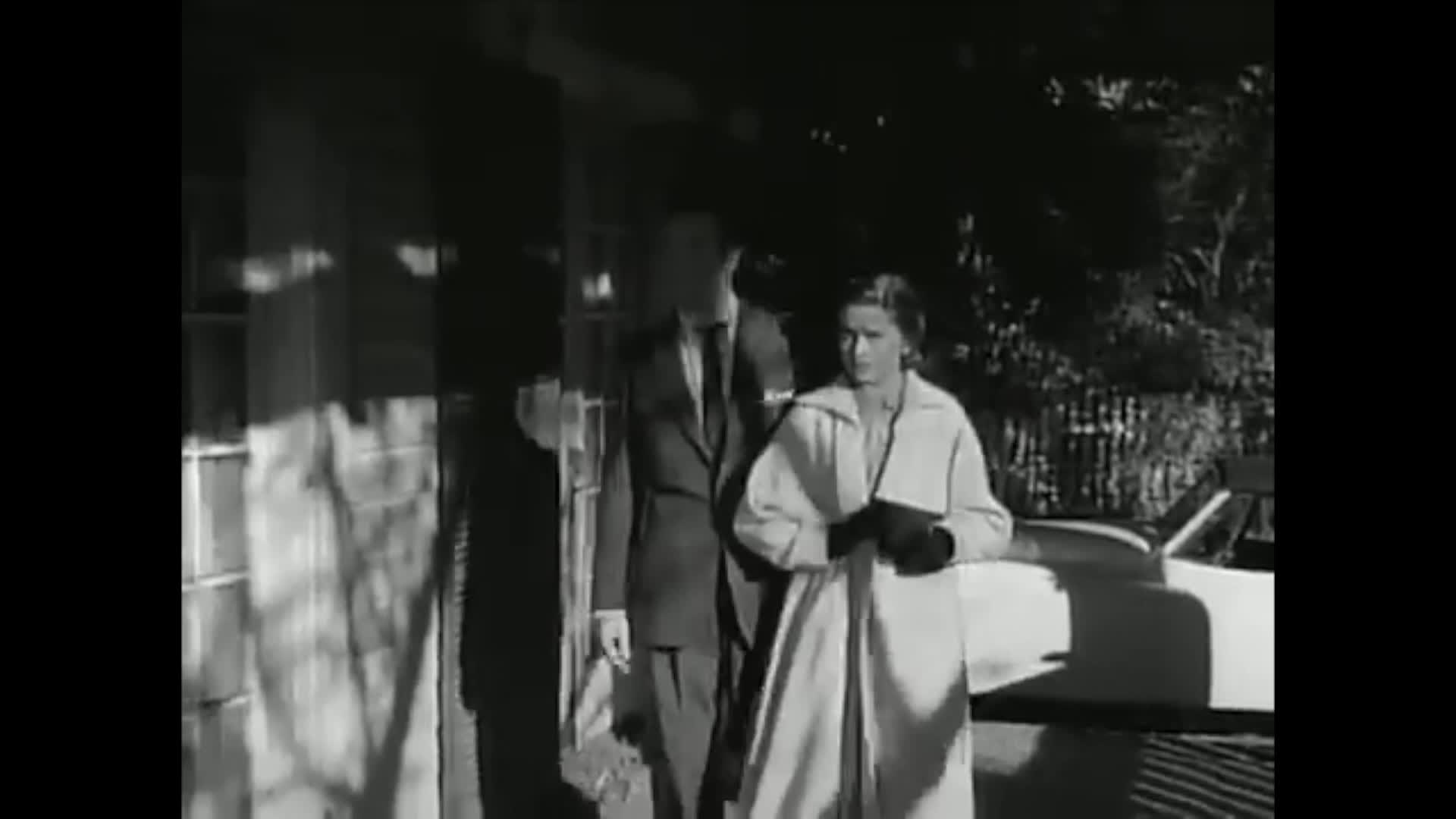 Thumbnail image for Malvolia the Queen of Screams: Terror in a Haunted House